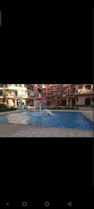 A11 6 Piscines Premium Village Ascenseur Actuellement En Panne Je Propose Un Tarif Exceptionnel *
